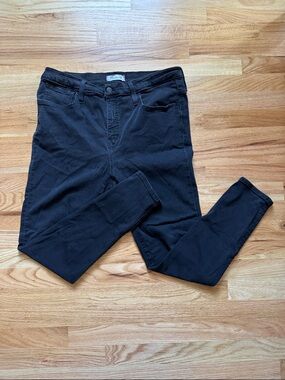 Madewell Black Roadtripper size 33 Skinny Jeans